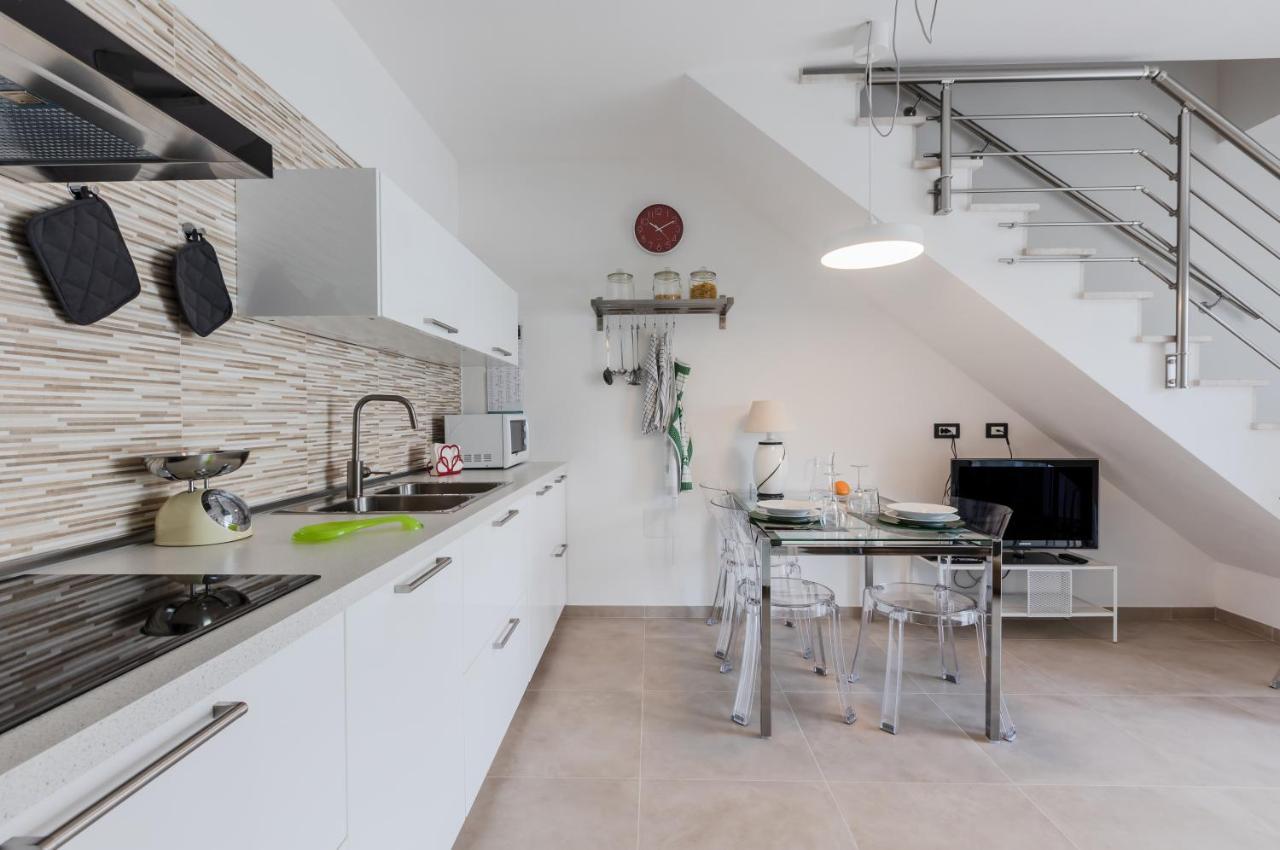 Pula Comfy Apartment W/ Private Parking Ngoại thất bức ảnh